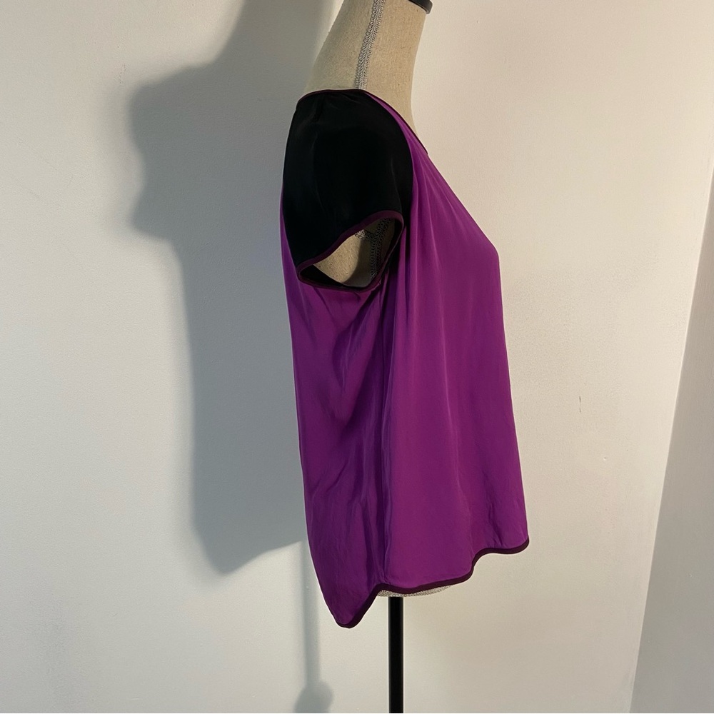 Diane Von Furstenberg Women’s Top Silk Blend Short Sleeve Size Medium Designer - Picture 8 of 12